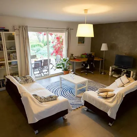 Provencale Au Calme Villa